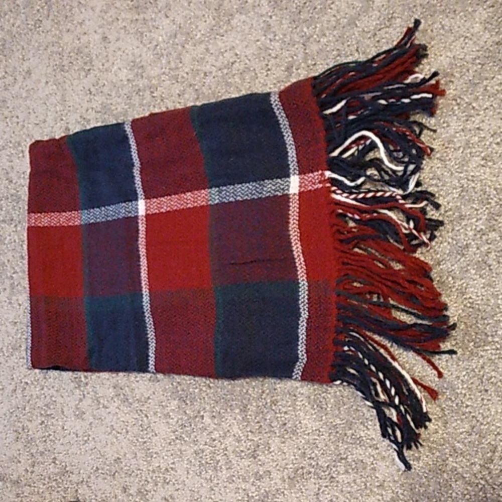 Ardene oversized scarf. Brand new with tags